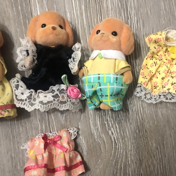 Adorable Dollhouse Furniture & Calico Critters Set - Picture 3 of 8